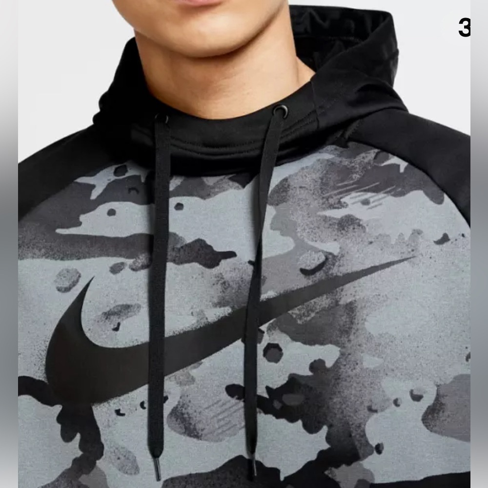 Nike Therma Black and Gray Smoke Camo Men’s Hoodie Size Medium